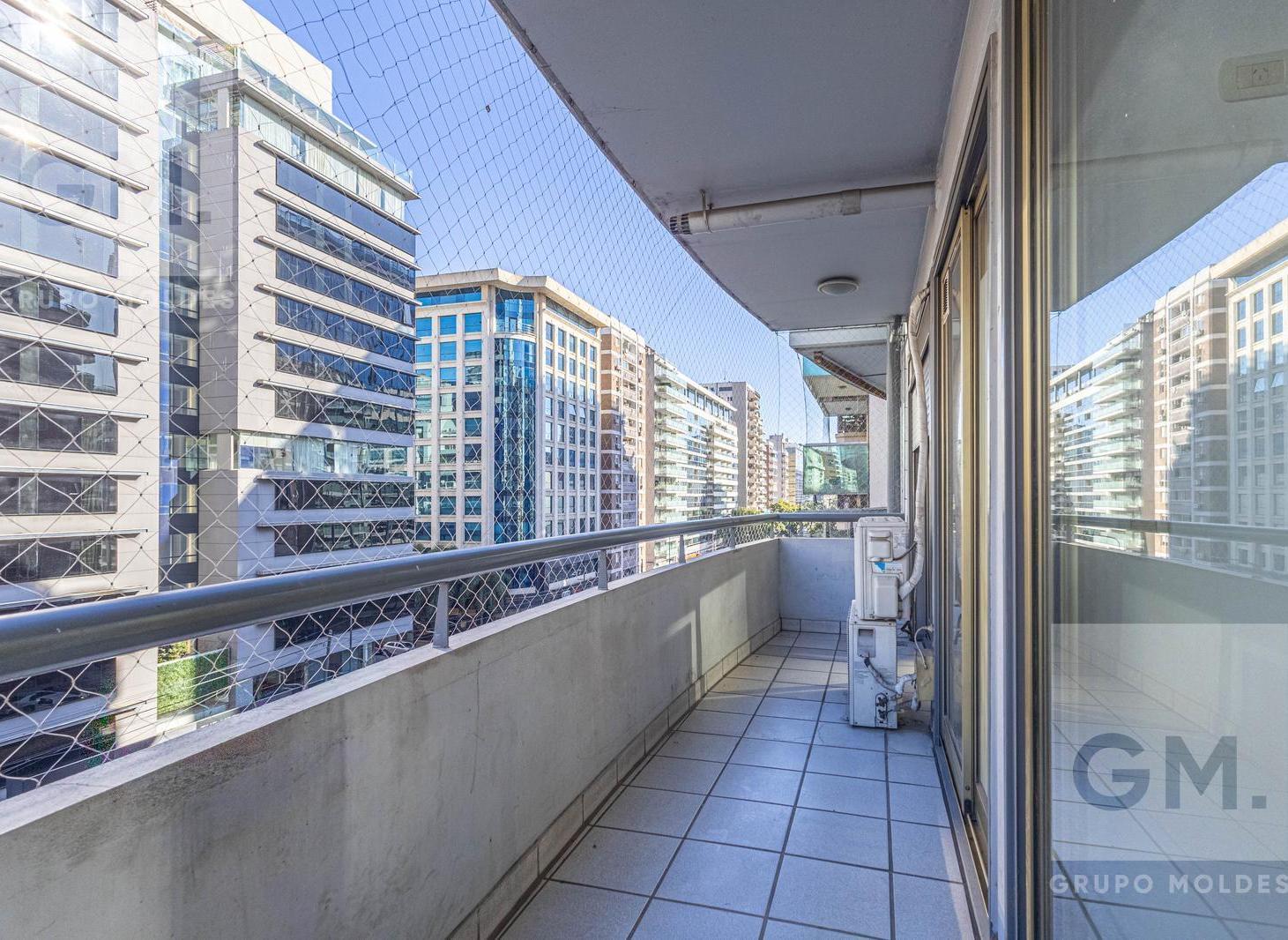 Excelente dos ambientes con cochera fija y cubierta y amenities en Belgrano!