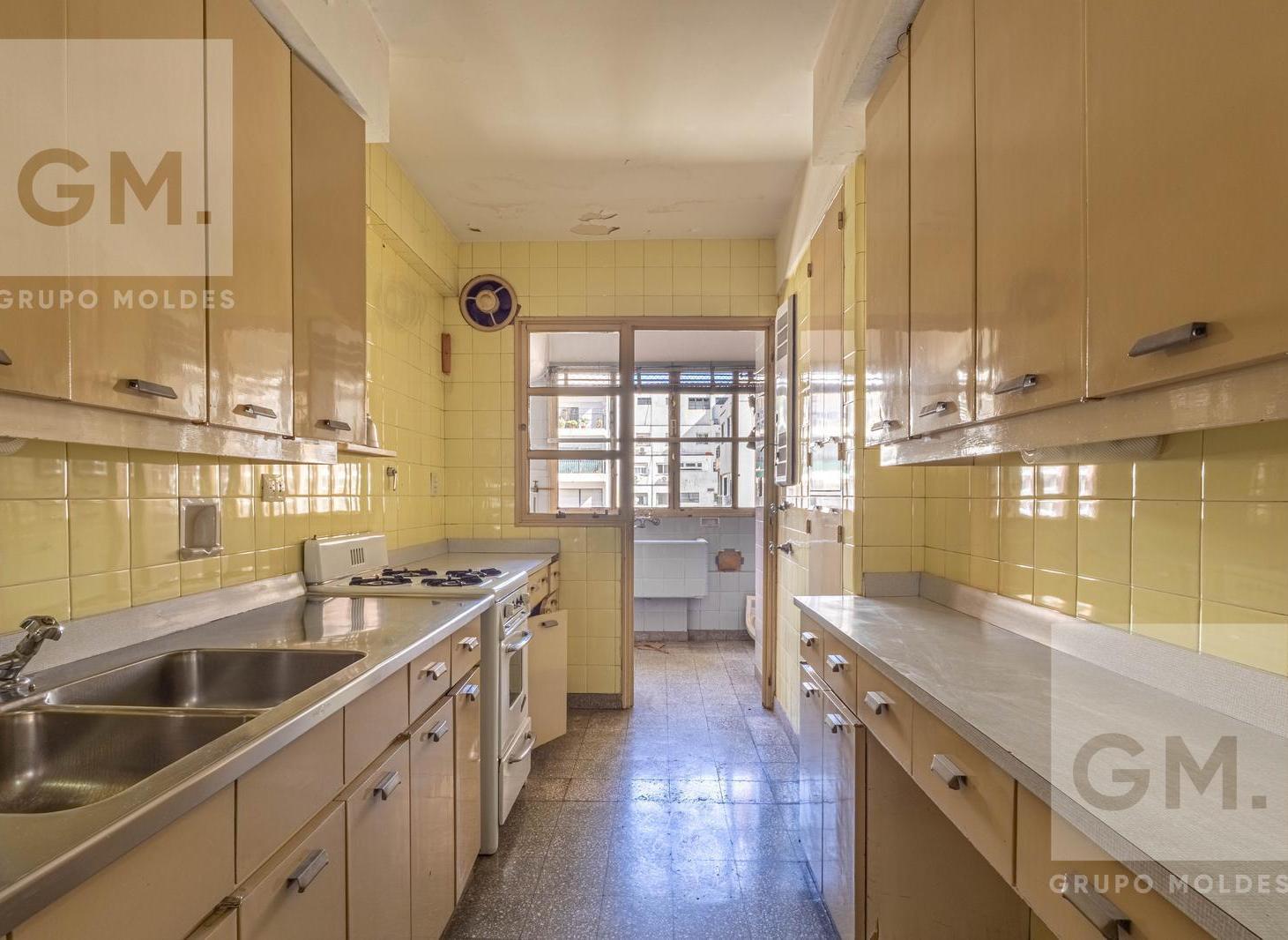 Foto de 4 Amb + Dependencia | 134m² | Cochera Fija | Gran Potencial de, imagen 3