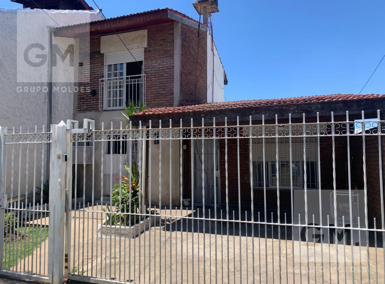 Foto de Casa 3 ambientes con cochera - José C. Paz, imagen 1