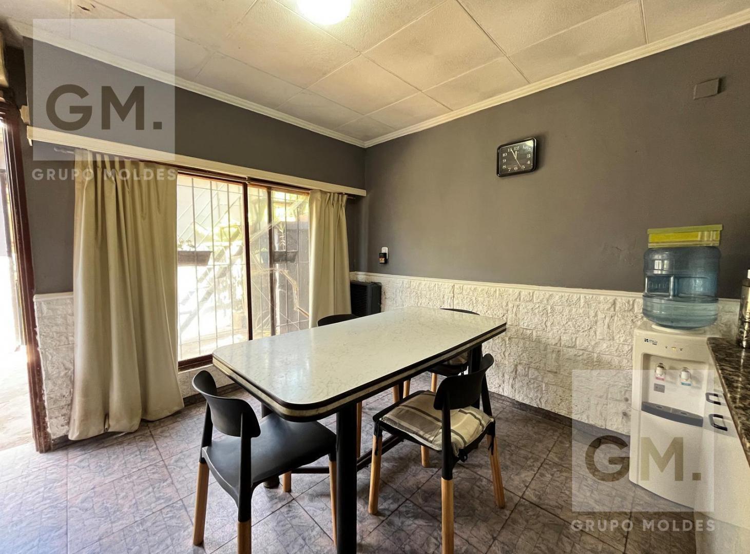 Foto de Casa 5 ambientes con cochera - San Miguel, imagen 1