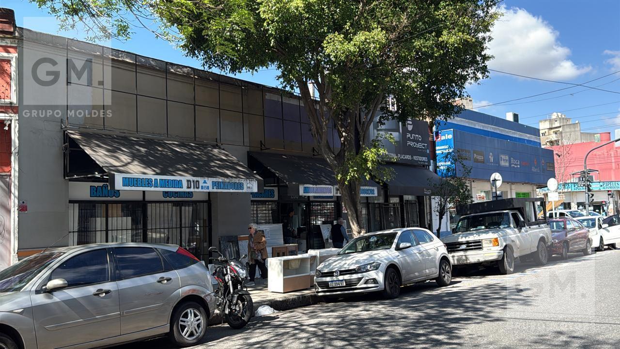 Foto de Local Comercial x 4, POSIBILIDAD DE RENOVACION DE RENTA., imagen 2