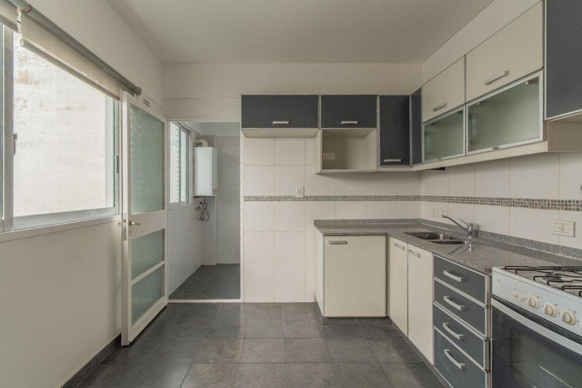 Foto de Impecable 3 amb. Hab en suite. Cochera doble., imagen 1