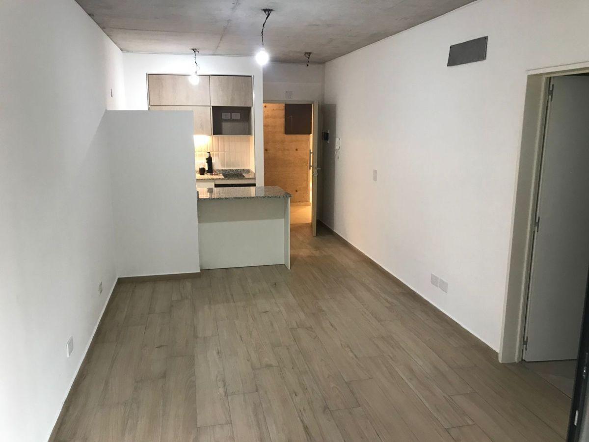 Foto de Monoambiente con balcón., imagen 2