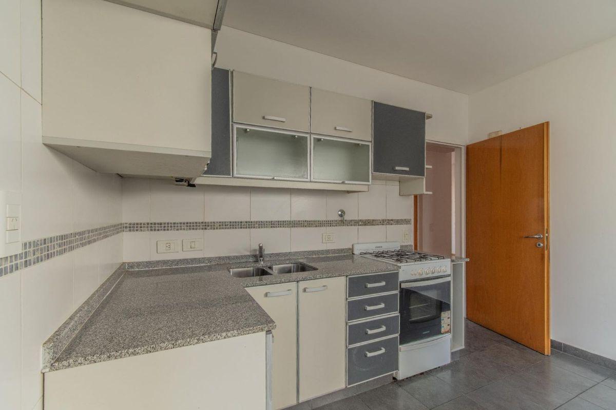 Foto de Impecable 3 Amb. Hab en Suite. Cochera Doble., imagen 3