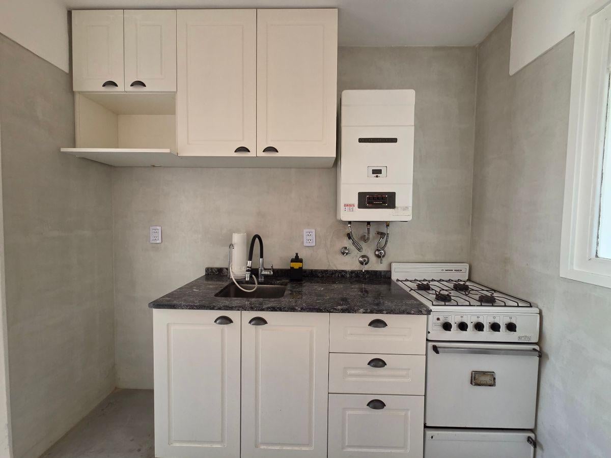 Foto de 2 amb refaccionado. Cocina separada., imagen 2