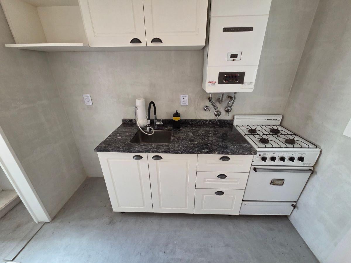 Foto de 2 amb refaccionado. Cocina separada., imagen 1