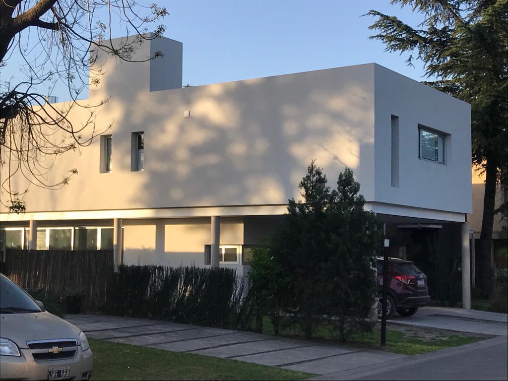 Foto de CASA VENTA ITUZAINGO, imagen 1