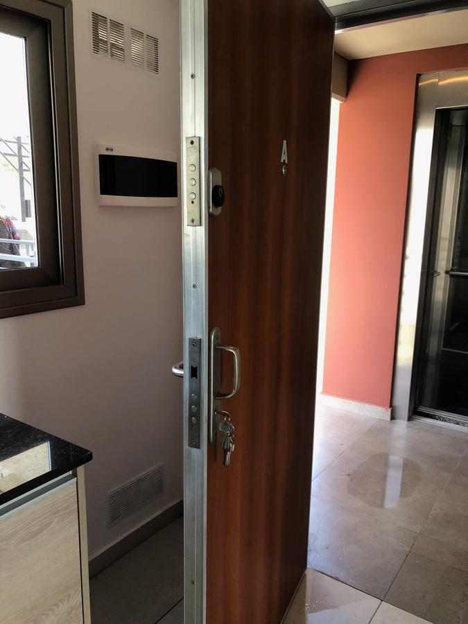 Foto de DEPARTAMENTO CASTELAR VENTA, imagen 1