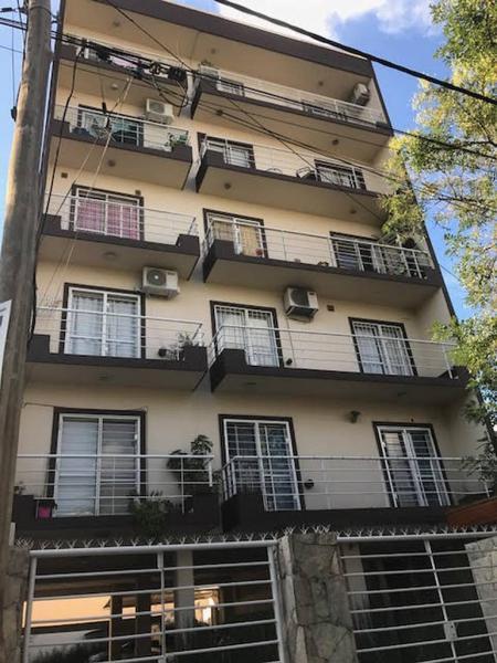 Foto de DEPARTAMENTO VENTA MORON, imagen 1