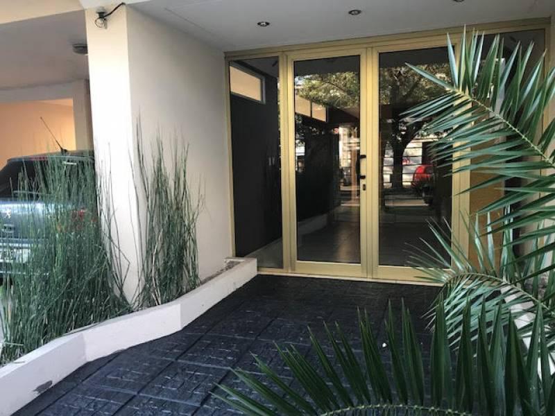 Foto de DEPARTAMENTO VENTA MORON, imagen 2
