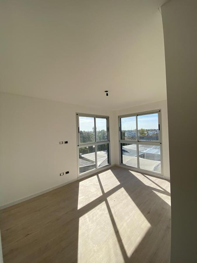 Foto de DEPARTAMENTO VENTA ITUZAINGO, imagen 4