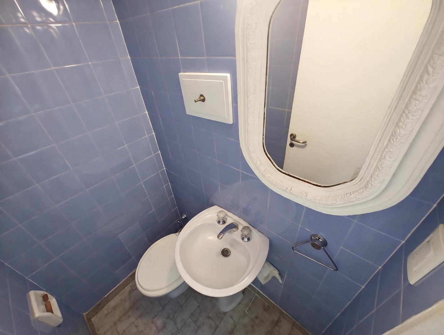 Foto de Excelente cuatro Ambientes Apto profesional., imagen 3