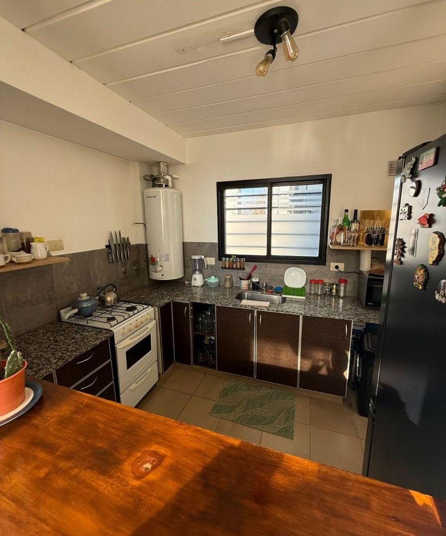 Foto de Departamento En Alquiler De Dos Ambientes En Quilmes Centro, imagen 1