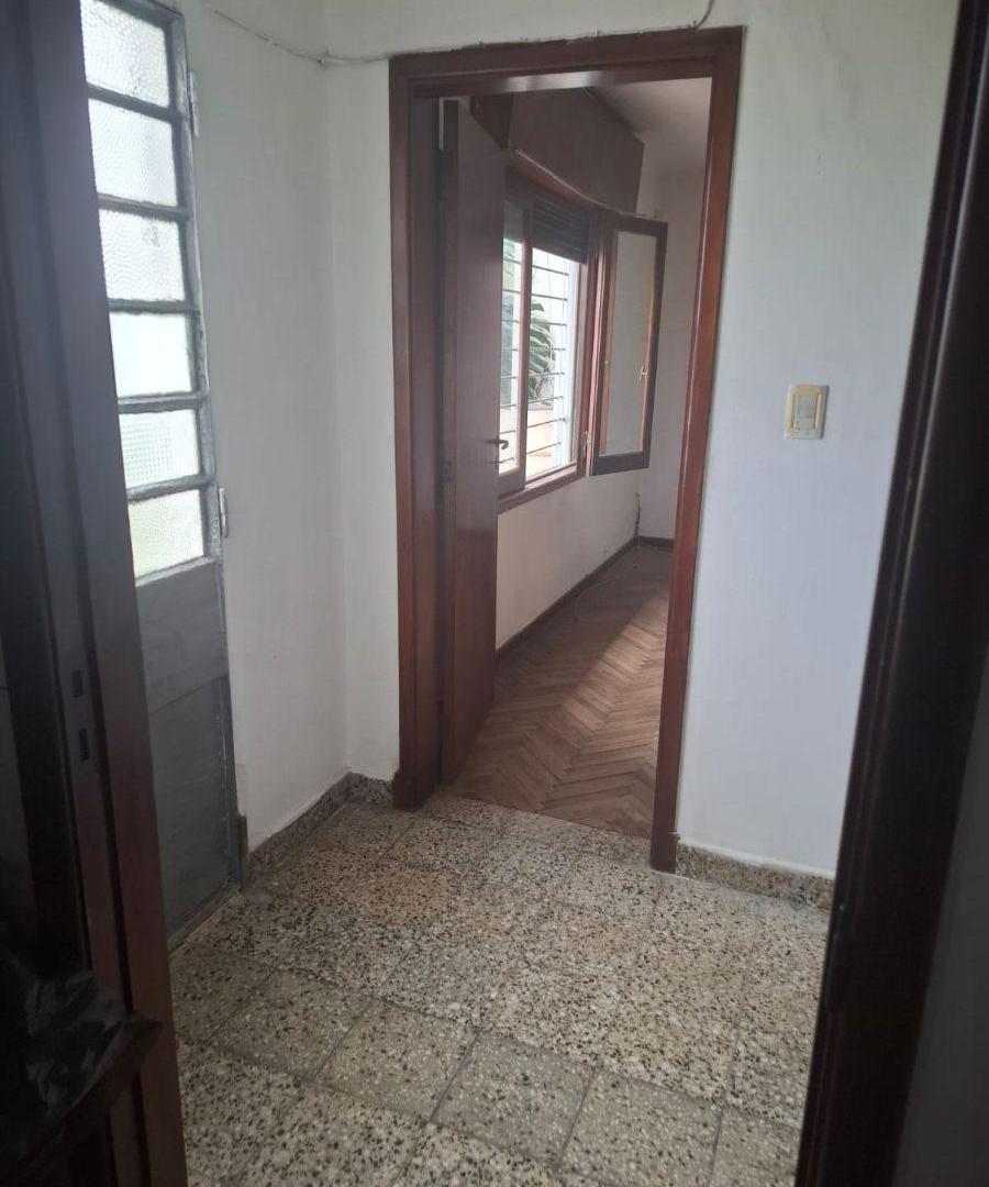 Foto de Casa tipo PH en venta de dos ambiente en bernal, imagen 2