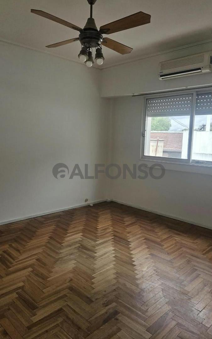 Foto de Departamento en Villa Devoto a metros de Av. Lastra, imagen 2
