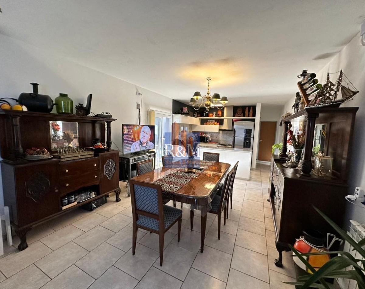Salsipuedes: Casa 3d y 2b con Cochera y Pileta 1