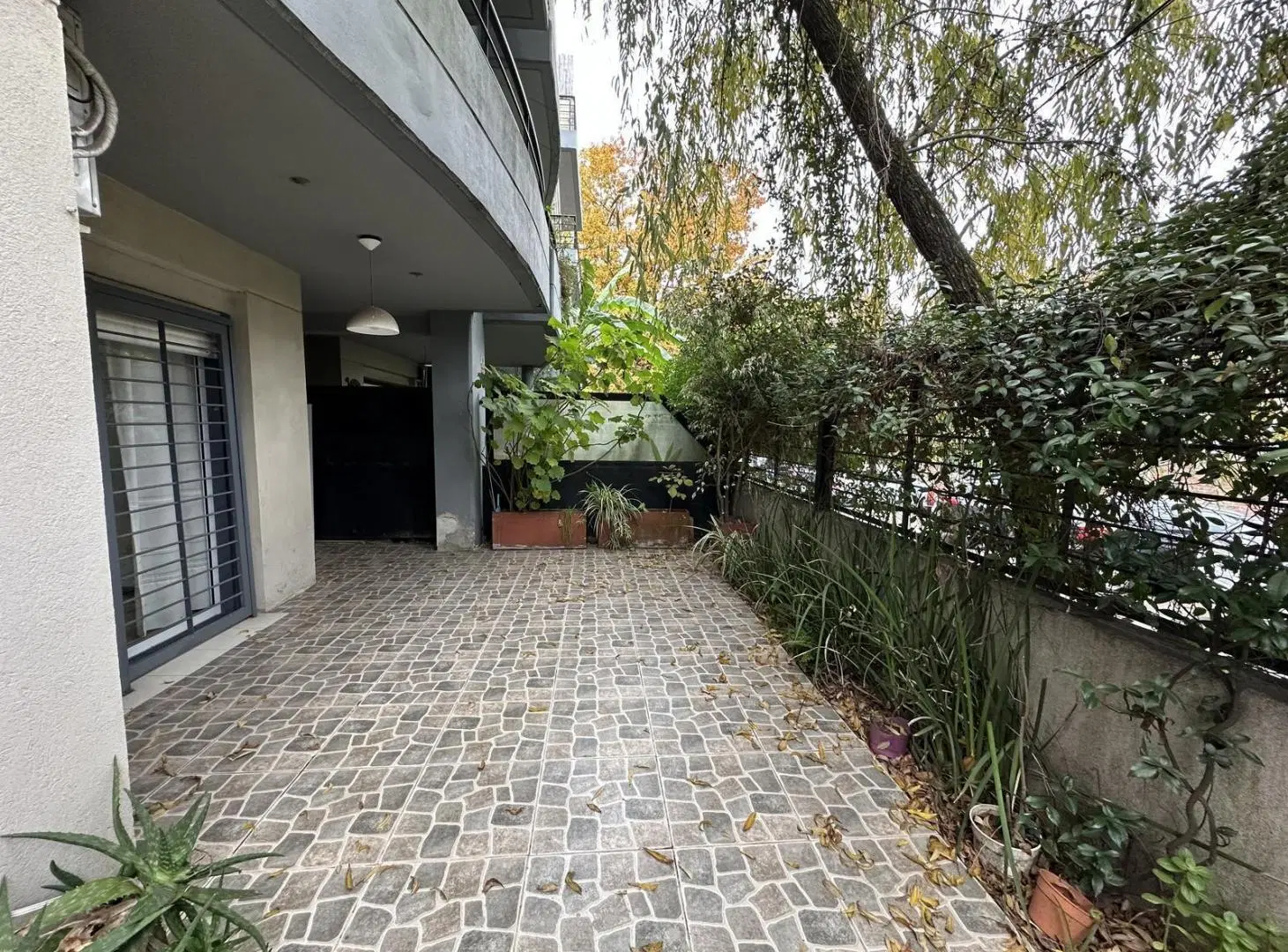 TIGRE - DEPARTAMENTO EN VENTA- PLANTA BAJA CON JARDIN 2
