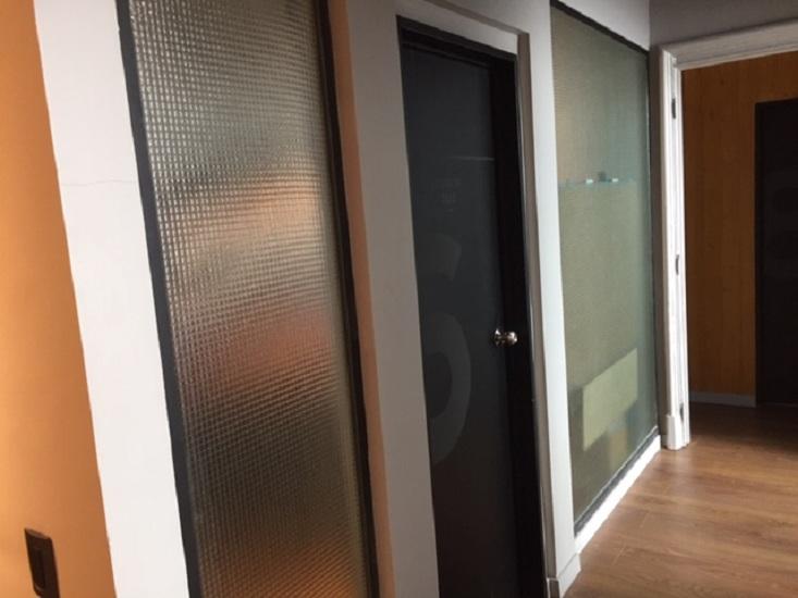 Real Oportunidad. Dueño Vende Oficina Amoblada 3