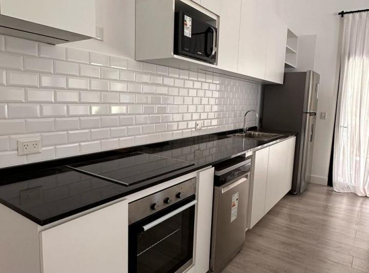 Foto de Venta/Alquiler Casa 5 Amb Vista Interna en Tessalia, imagen 3
