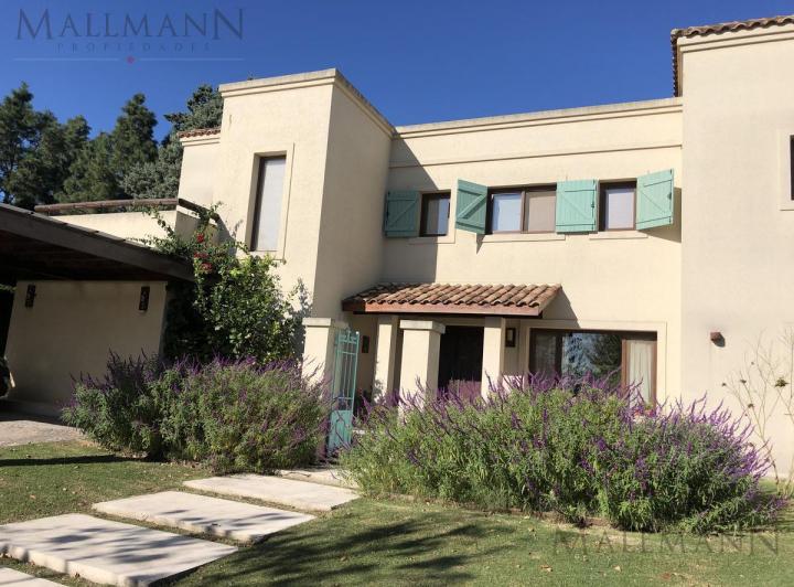 Venta/Alquiler Temporario Casa 3 Dormitorios en Pilará Barrio La Volanta