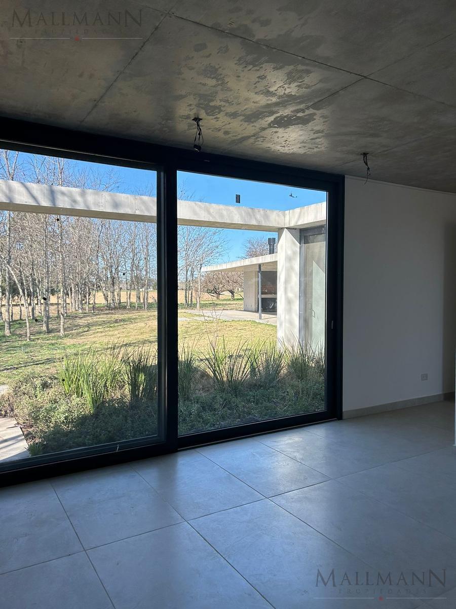 Foto de Venta Casa 3 Dormitorios en Barrio Everlinks Luján, imagen 5