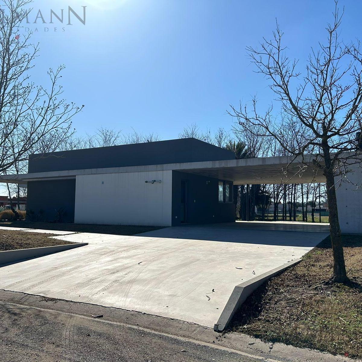 Venta Casa 3 Dormitorios en Barrio Everlinks Luján
