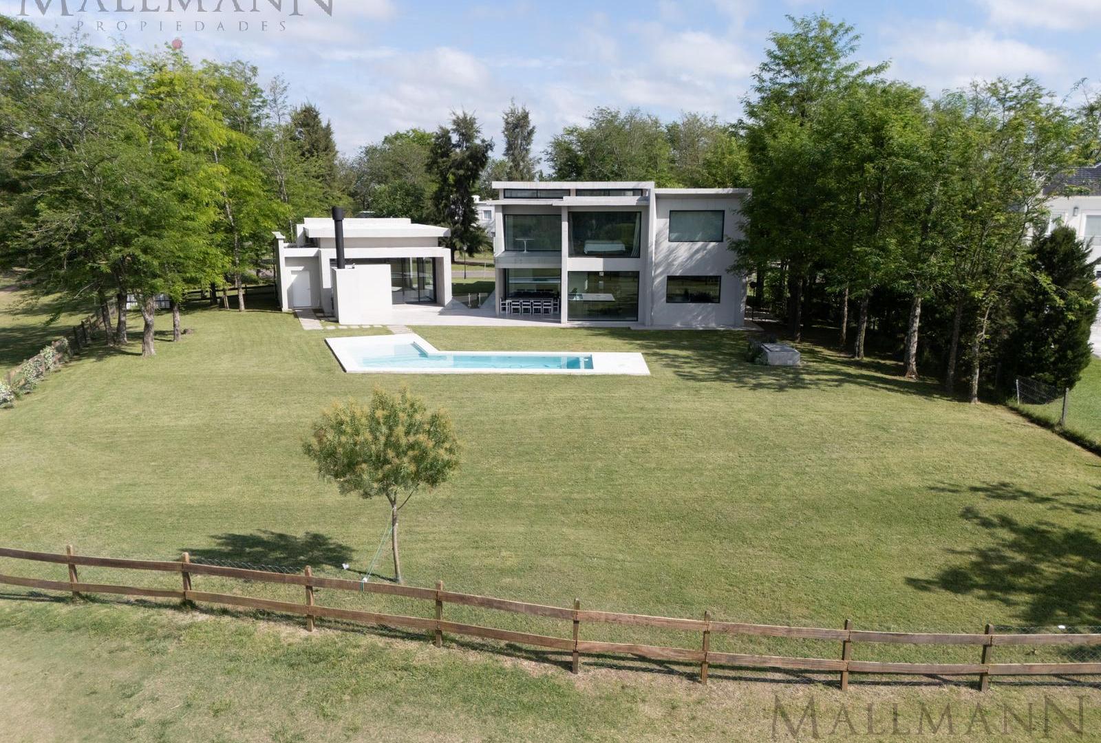 Casa en Venta 4 Dormitorios Estancias Golf Club