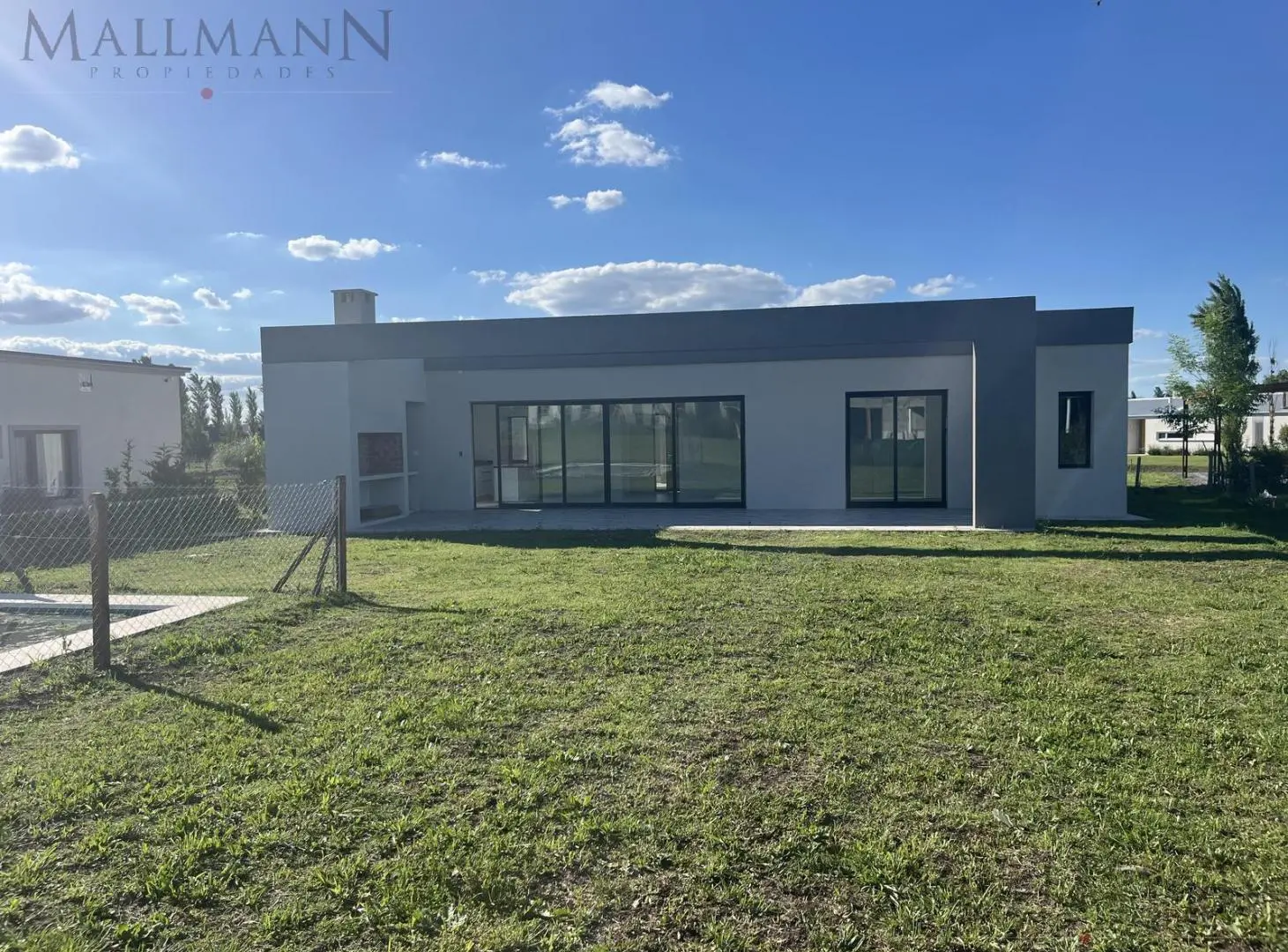 Venta Casa 3 Dormitorios A Estrenar en Medal Country Club 2