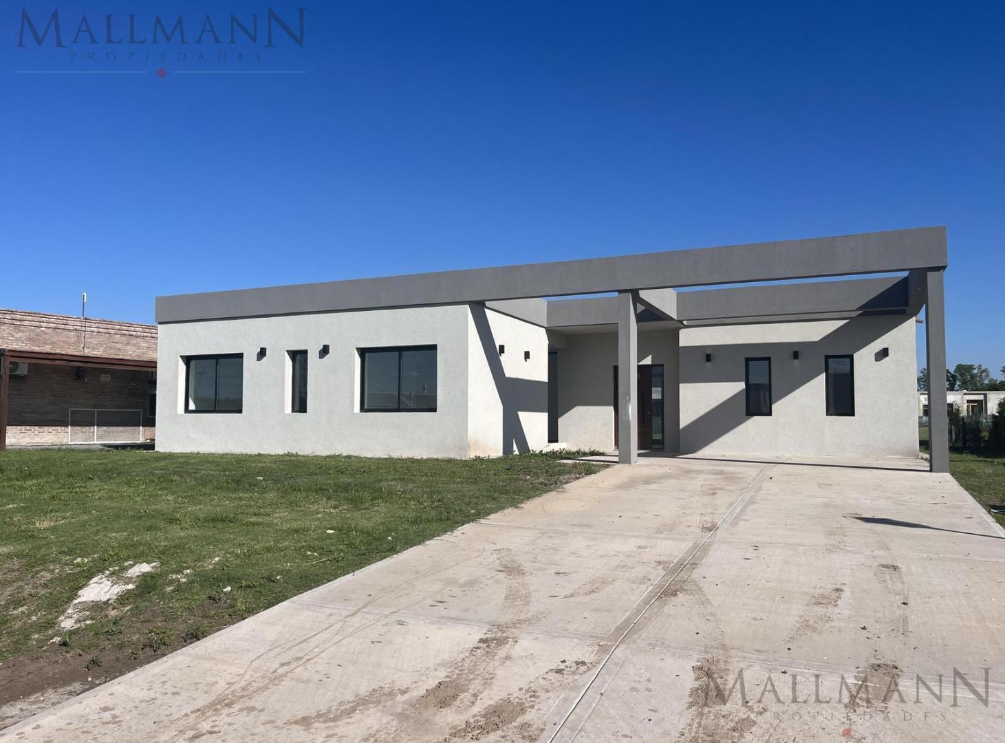 Venta Casa 3 Dormitorios A Estrenar en Medal Country Club