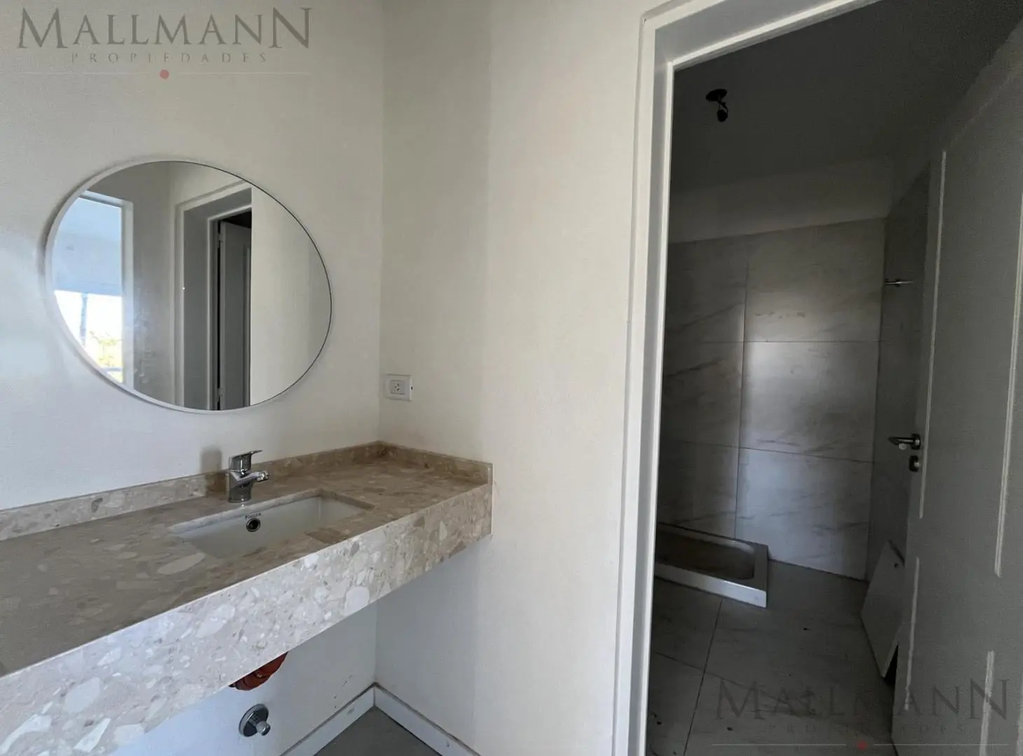 Venta a estrenar Depto 2 Amb más Entrepiso Aston Village Pilar 3