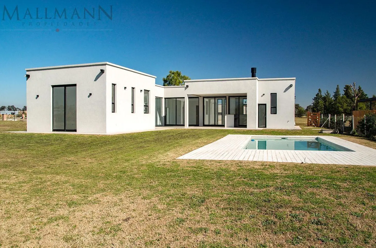 Venta Casa en Medal 3 Dorm 3
