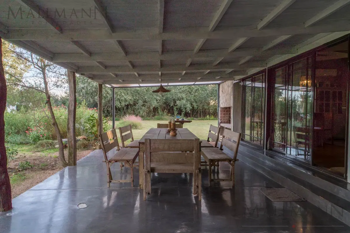 Venta Casa 2 Dormitorios en Suite sobre La Tapera con Amplio Patio 3