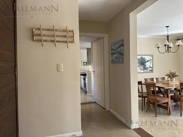 Venta Casa 5 Dormitorios en Barrio Privado Santa Barbara 2