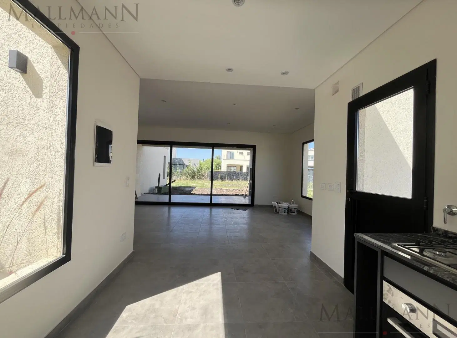 Venta Casa a estrenar 4 Ambientes- Santa Emilia Pilar del Este 2
