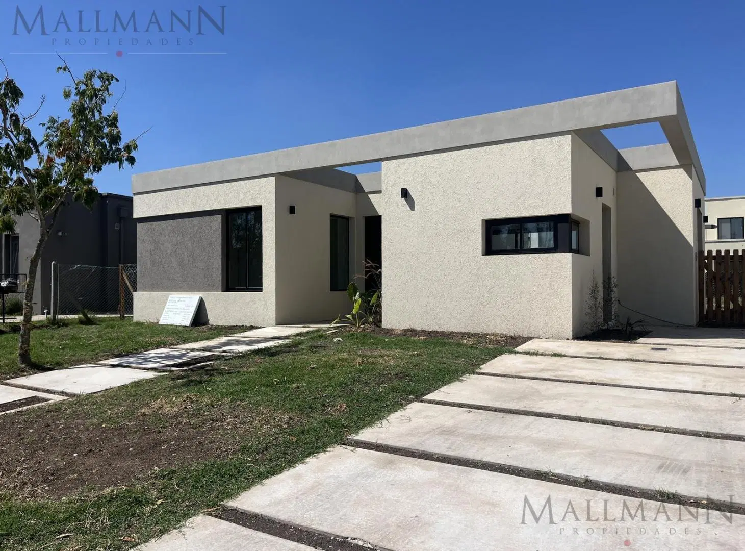 Venta Casa a estrenar 4 Ambientes- Santa Emilia Pilar del Este 3
