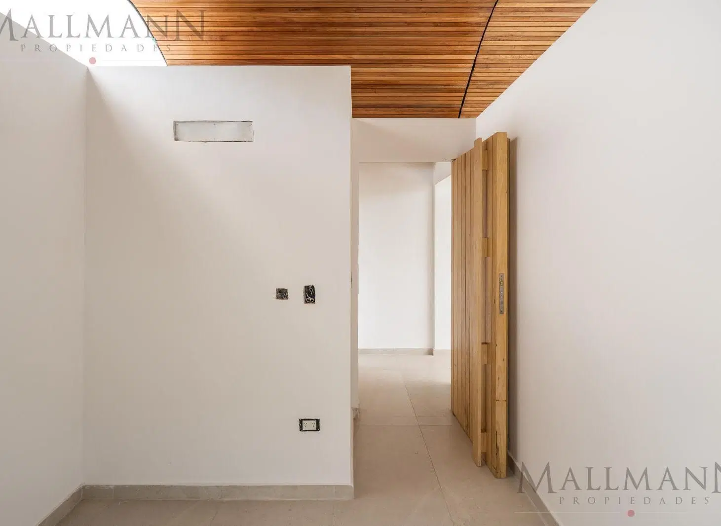 Venta Casa 4 Dormitorios en Lomas de San Isidro 5