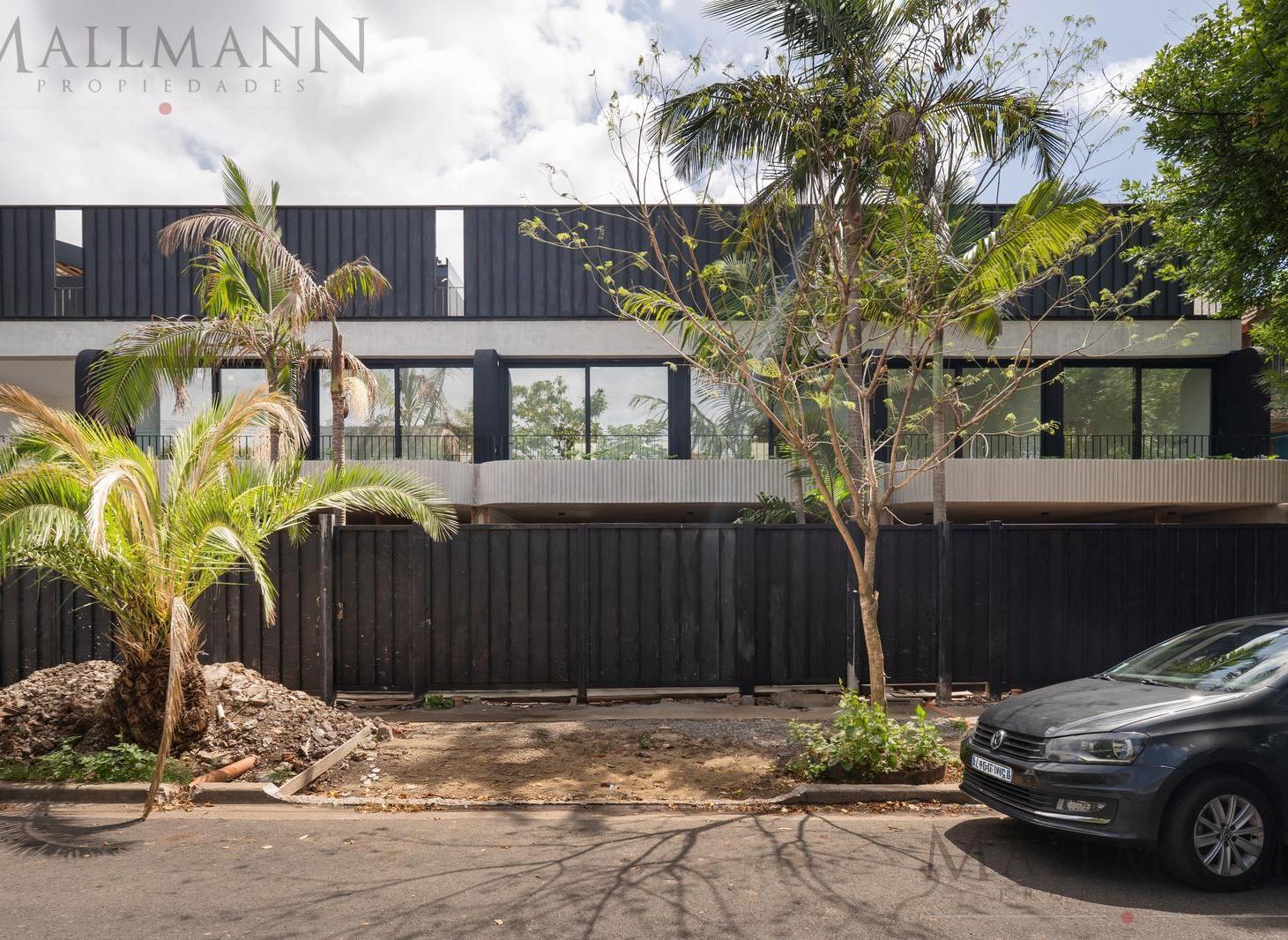 Venta Casa 4 Dormitorios en Lomas de San Isidro