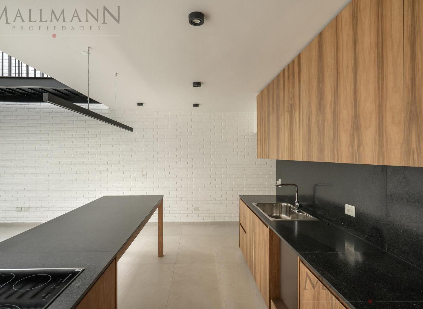 Foto de Venta Casa 4 Dormitorios en Lomas de San Isidro, imagen 1