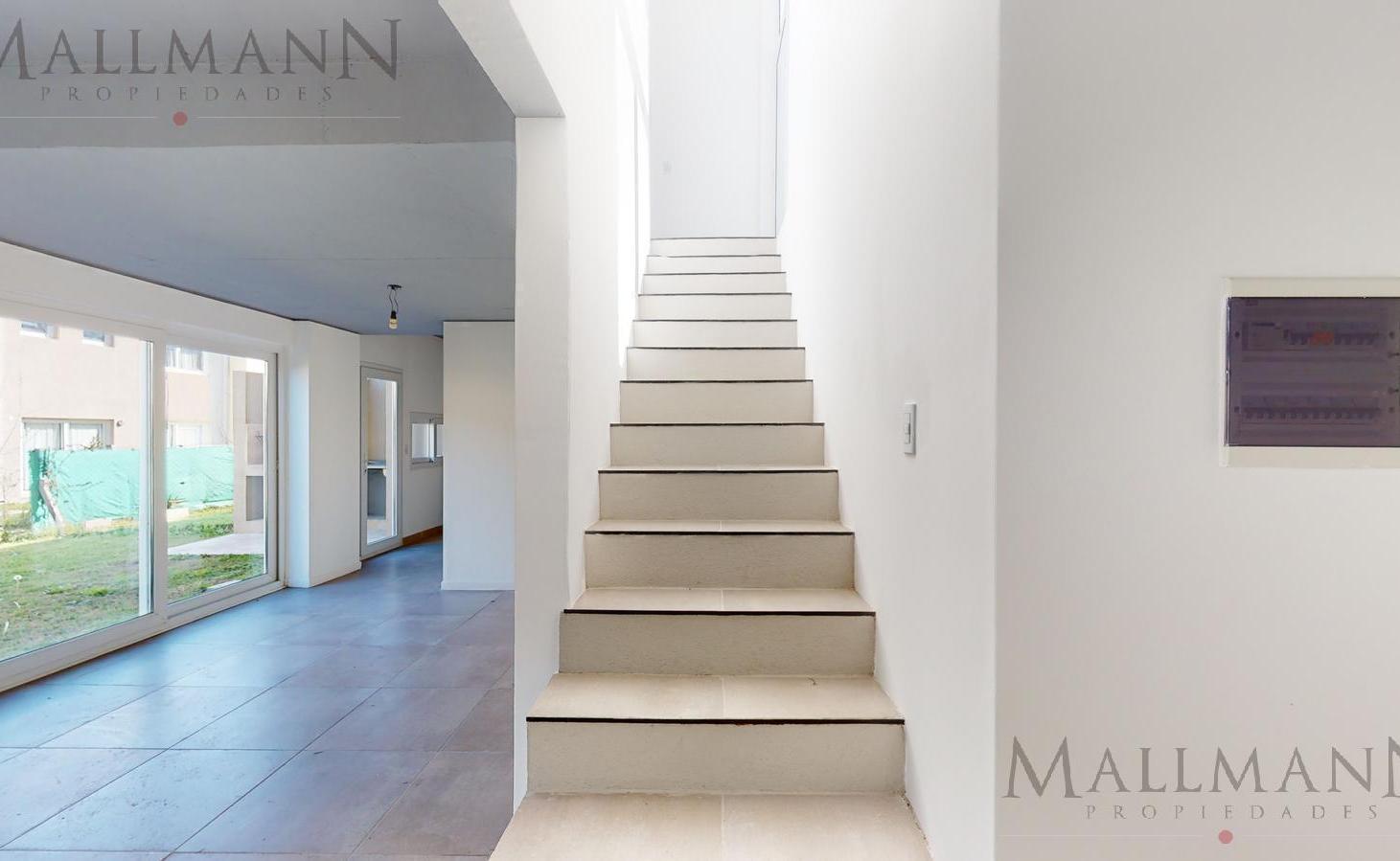 Foto de Alquiler Townhouse 4 Amb en Condominio La Nazarena, imagen 1