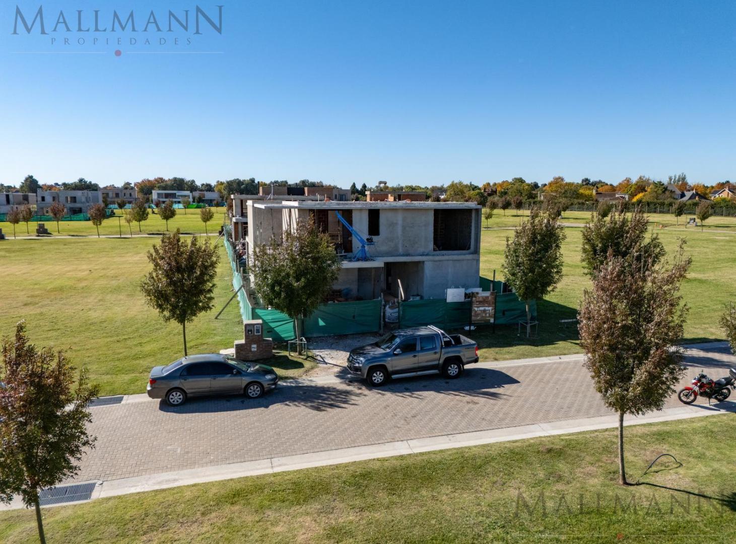 Venta Casa 4 Dorms en Suite en Los Cardos