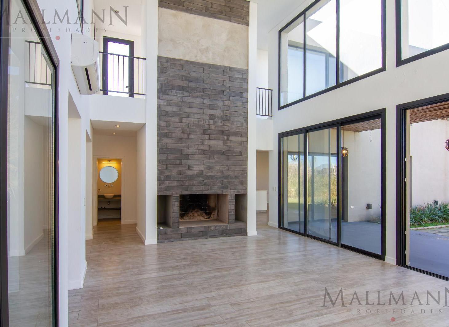 Foto de Casa en Venta 4 Dorms en Suite sobre la laguna con pileta en Pilará, imagen 3
