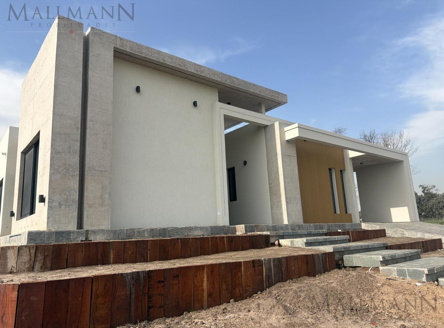 Foto de Venta Casa 5 Ambientes en Tilbury Norte, Pilará, imagen 1