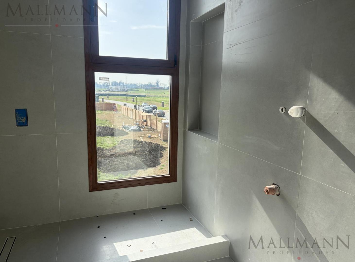 Foto de Venta Casa 5 Ambientes en Tilbury Sur, Pilará, imagen 2
