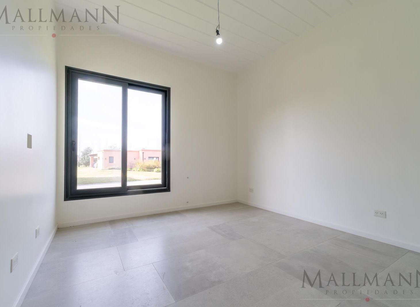 Foto de Venta Casa 6 Amb Orientación Noroeste en Everlinks, Luján, imagen 5
