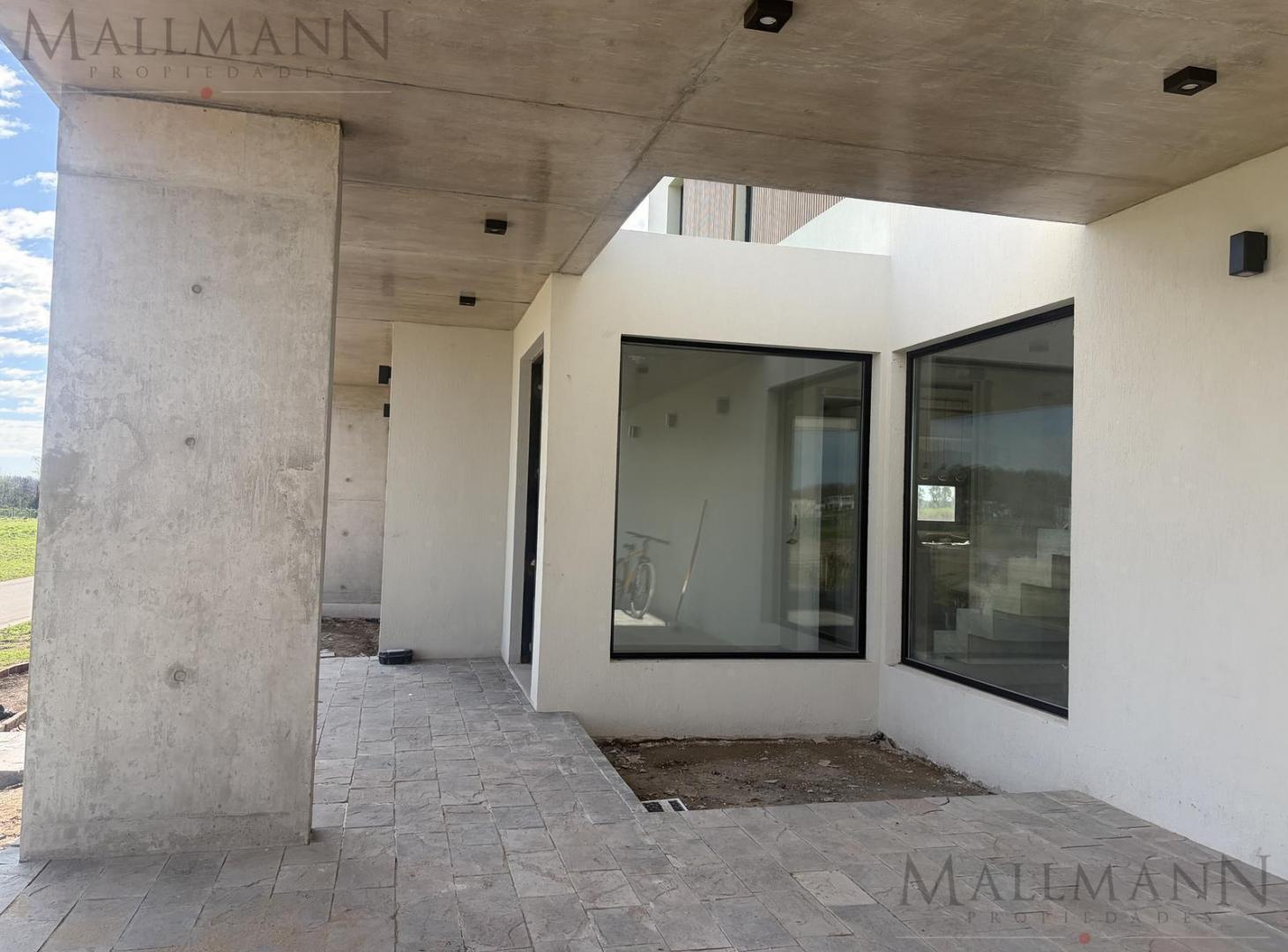 Foto de Venta Casa 5 Ambientes en Tilbury Norte, Pilará, imagen 2