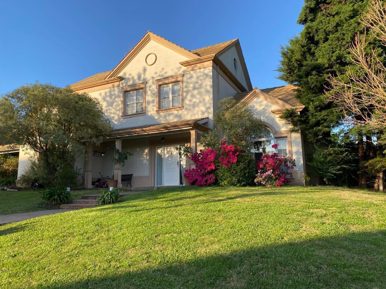 Foto de Venta Casa 4 Dormitorios Pevero Pilar Golf Club Modernizada Apto crédito, imagen 1