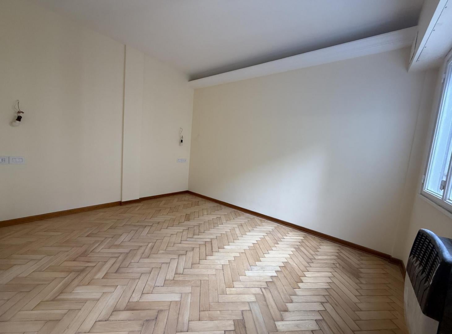 Foto de Departamento 3 ambientes primer piso por escalera Reciclado, imagen 1