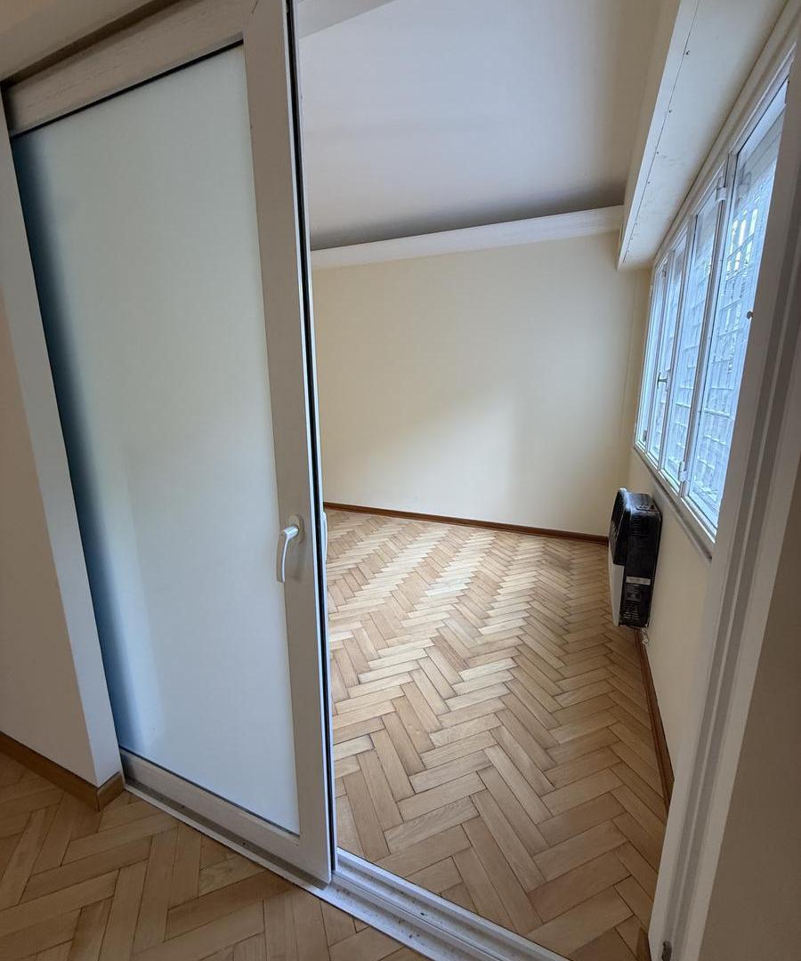 Foto de Departamento 3 ambientes primer piso por escalera Reciclado, imagen 3