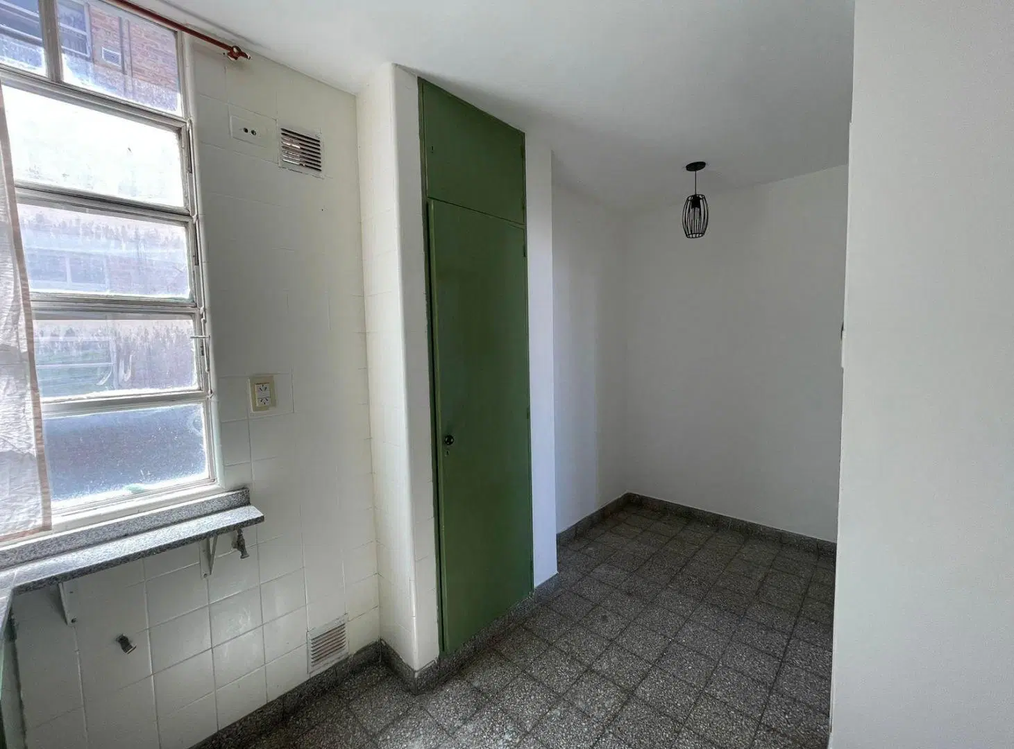 Departamento de 2 dormitorios con cochera! Barrio Martin 2