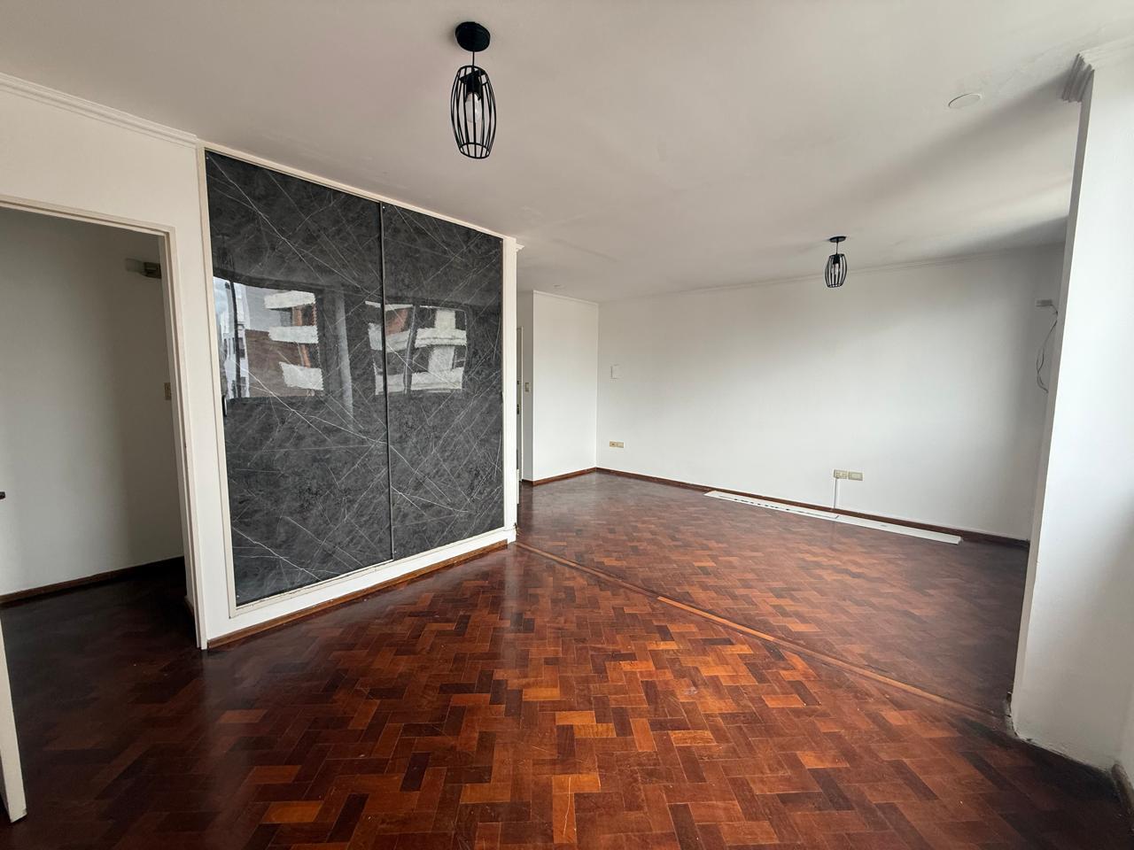 Foto de Departamento de 2 dormitorios! Barrio Martin, imagen 1